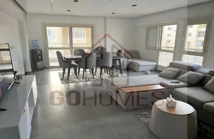 Apartment - 3 Bedrooms - 3 Bathrooms for sale in Zahraa El Maadi - Hay El Maadi - Cairo