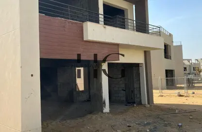 Villa - 5 Bedrooms - 5 Bathrooms for sale in The Crown - Cairo Alexandria Desert Road - 6 October City - Giza