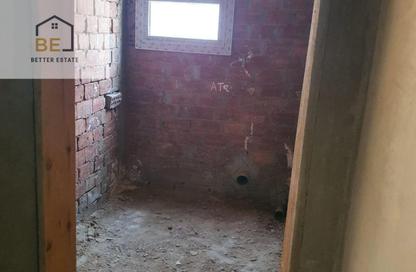 Apartment - 3 Bedrooms - 2 Bathrooms for sale in 2nd Area - Shorouk City - Cairo