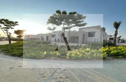 Villa - 4 Bedrooms - 4 Bathrooms for sale in Sodic East - 6th District - New Heliopolis - Cairo