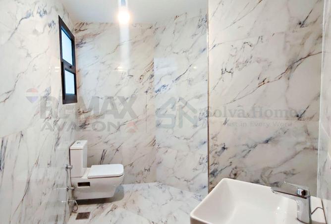 101766610 - Property Image 2