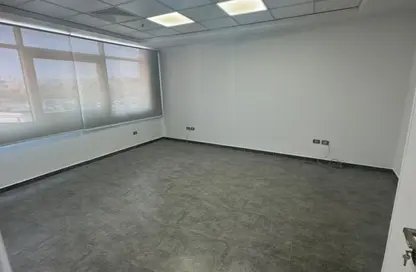 Office Space - Studio - 1 Bathroom for rent in Kargo Mall - Al Shabab St. - Sheikh Zayed City - Giza