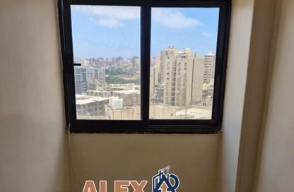 Apartment - 3 Bedrooms - 1 Bathroom for rent in Mohamed Bahaa Al Din Al Ghouri St. - Smouha - Hay Sharq - Alexandria