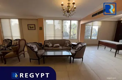 شقة - 5 غرف نوم - 4 حمامات للايجار في شارع يحيي ابراهيم - الزمالك - القاهرة