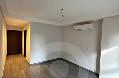 Apartment - 2 Bedrooms - 2 Bathrooms for rent in Park Side Residence - Zed Towers - Sheikh Zayed Compounds - Sheikh Zayed City - Giza