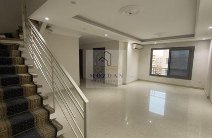 Penthouse - 3 Bedrooms - 2 Bathrooms for rent in Ashgar Darna - Zahraa El Maadi - Hay El Maadi - Cairo