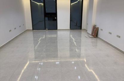 Office Space - Studio - 1 Bathroom for rent in Hyde Park Business District Mall - South Teseen St. - The 5th Settlement - New Cairo City - Cairo