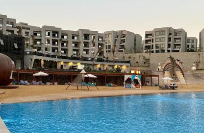Chalet - 2 Bedrooms - 2 Bathrooms for sale in Sky City - Al Ain Al Sokhna - Suez