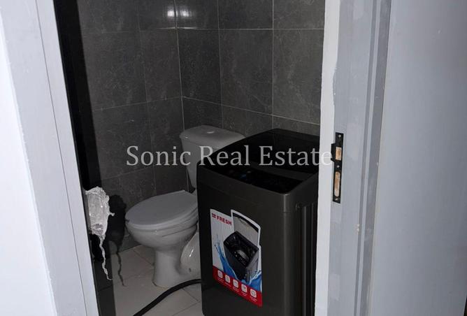 73770969 - Property Image 2