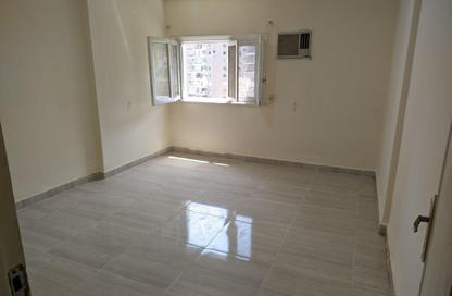 Apartment - 3 Bedrooms - 1 Bathroom for rent in Mostafa Al Nahas St. - 6th Zone - Nasr City - Cairo