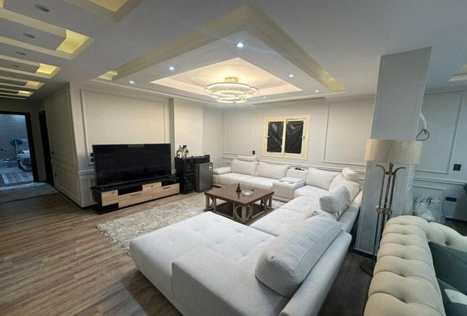 8700971 - Property Image 2