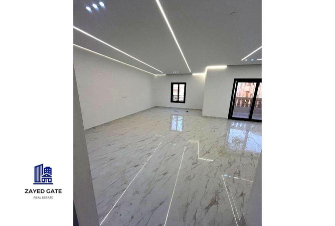 98549857 - Property Image 2