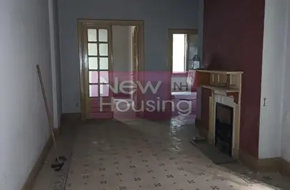 شقة - 3 غرف نوم - 1 حمام للبيع في شارع احمد حشمت - الزمالك - القاهرة