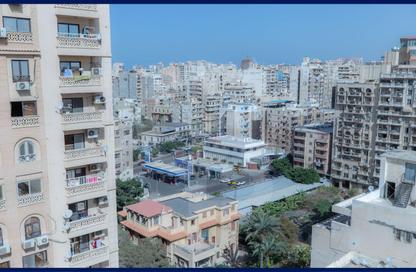 شقة - 3 غرف نوم - 2 حمامات للبيع في شارع قرداحي - رشدي - حي شرق - الاسكندرية