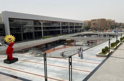 Shop - Studio - 1 Bathroom for sale in West Gate - 6 October Compounds - 6 October City - Giza