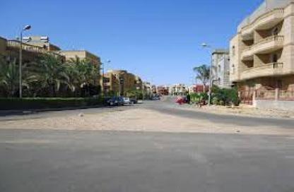 Apartment - 3 Bedrooms - 3 Bathrooms for sale in Area B - Ganoob El Acadimia - New Cairo City - Cairo