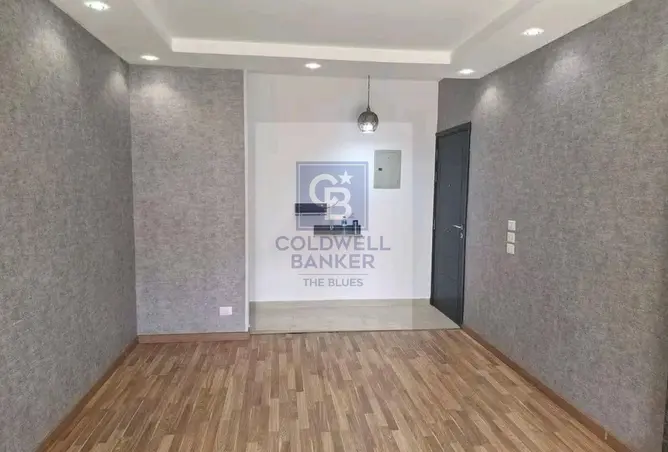 111579801 - Property Image 2
