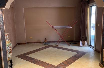 Apartment - 3 Bedrooms - 2 Bathrooms for sale in Al Nasr Road - El Estad - Nasr City - Cairo