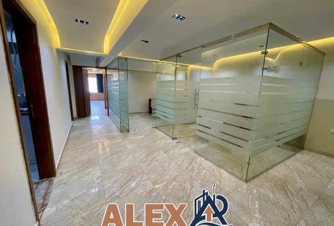 96862424 - Property Main Image