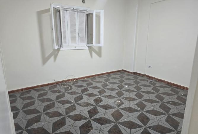 8424930 - Property Image 2