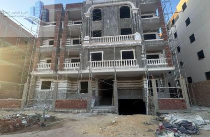 Apartment - 3 Bedrooms - 3 Bathrooms for sale in 4th Neighborhood - 5th Area - Shorouk City - Cairo