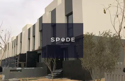 Townhouse - 3 Bedrooms - 4 Bathrooms for sale in Al Burouj Compound - El Shorouk Compounds - Shorouk City - Cairo