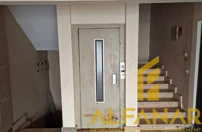 Apartment - 2 Bedrooms - 1 Bathroom for sale in El Narges Buildings - Al Narges - New Cairo City - Cairo