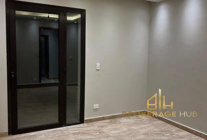 104039594 - Property Image 2
