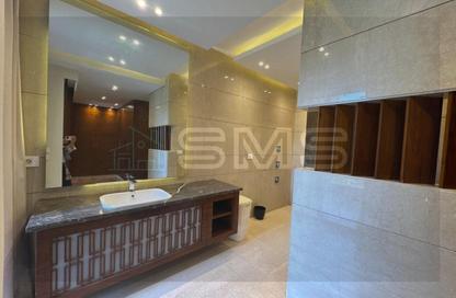 Villa - 5 Bedrooms - 7 Bathrooms for sale in Al Shouyfat - 5th Settlement Compounds - The 5th Settlement - New Cairo City - Cairo