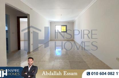 Apartment - 2 Bedrooms - 1 Bathroom for sale in Mustafa Kamel - Hay Sharq - Alexandria
