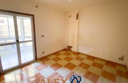 Apartment - 2 Bedrooms - 1 Bathroom for rent in Al Ekbal St. - Laurent - Hay Sharq - Alexandria Apartment - 2 Bedrooms - 1 Bathroom for rent in Al Ekbal St. - Laurent - Hay Sharq - Alexandria