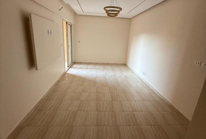 8720537 - Property Image 2