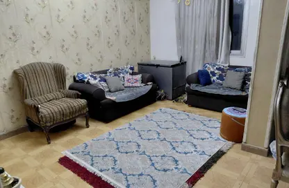 Apartment - 2 Bedrooms - 1 Bathroom for sale in Moez Al Dawla St. - 6th Zone - Nasr City - Cairo