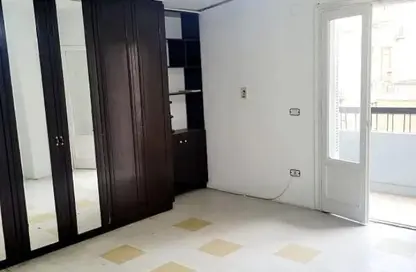 شقة - 3 غرف نوم - 2 حمامات للبيع في شارع محمد عبد الحليم عبد الله - المنطقة السادسة - مدينة نصر - القاهرة