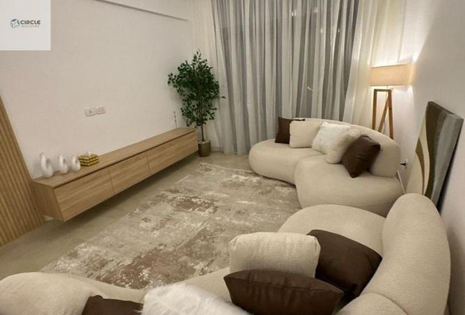 98549467 - Property Image 2