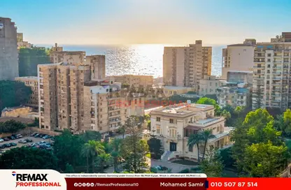 Apartment - 2 Bedrooms - 2 Bathrooms for sale in Abdel Salam Aref St. - Glim - Hay Sharq - Alexandria