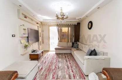 شقة - 3 غرف نوم - 2 حمامات للبيع في سيدي بشر - حي اول المنتزة - الاسكندرية