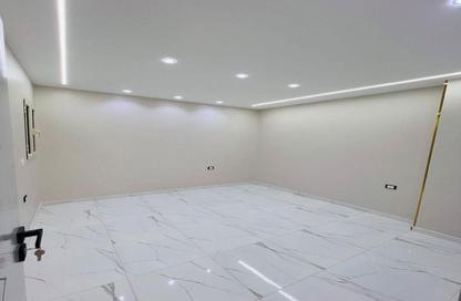 Apartment - 3 Bedrooms - 3 Bathrooms for sale in Al Khamayel city - Sheikh Zayed Compounds - Sheikh Zayed City - Giza