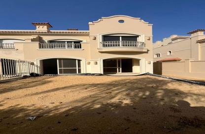 Townhouse - 3 - 3 for sale in Al Patio 5 East - El Patio - El Shorouk Compounds - Shorouk City - Cairo