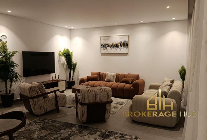 8677201 - Property Image 2