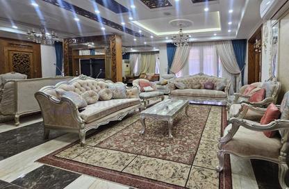 Villa - 6 Bedrooms - 6 Bathrooms for rent in Alex West - Alexandria Compounds - Alexandria