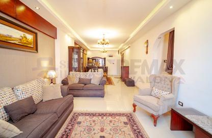 Apartment - 3 - 1 for sale in Moharam Bek St. - Moharam Bek - Hay Wasat - Alexandria