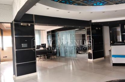 Retail - Studio - 3 for sale in Al Higaz Square - El Hegaz Square - El Nozha - Cairo