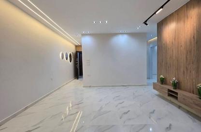 Apartment - 3 Bedrooms - 2 Bathrooms for sale in Gate 4 old - Horus - Hadayek El Ahram - Giza