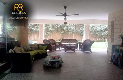 Villa - 4 Bedrooms - 2 Bathrooms for sale in Sheikh Zayed Compounds - Sheikh Zayed City - Giza