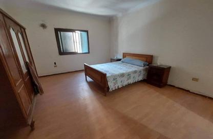Apartment - 3 Bedrooms - 3 Bathrooms for sale in Street 100 - Maadi - Hay El Maadi - Cairo