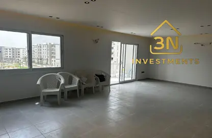 Apartment - 2 Bedrooms - 3 Bathrooms for rent in Garden Residence - Hyde Park - New Cairo City - Cairo