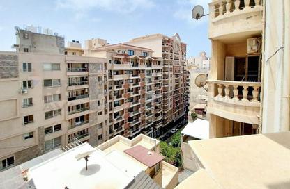 شقة - 3 غرف نوم - 3 حمامات للايجار في كفر عبده - رشدي - حي شرق - الاسكندرية