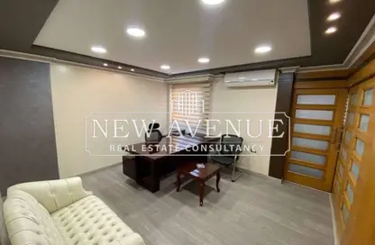 مساحات مكتبية - 5 غرف نوم - 2 حمامات للايجار في شارع عبد الحميد بدوي - شيراتون المطار - النزهة - القاهرة