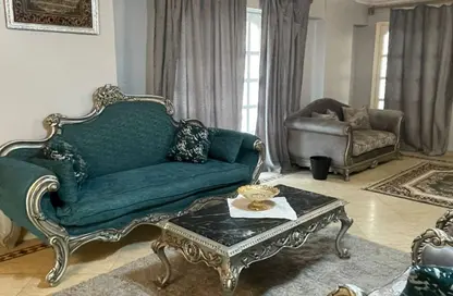 شقة - 3 غرف نوم - 2 حمامات للايجار في شارع النزهه - ارض الجولف - مصر الجديدة - القاهرة